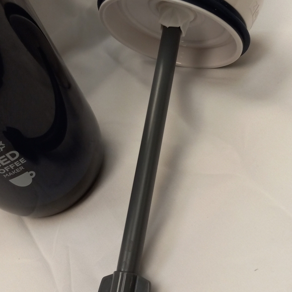 Zoku Iced Coffee Maker Air Tight Travel Mug, Blue 256 - Picture 8 of 9